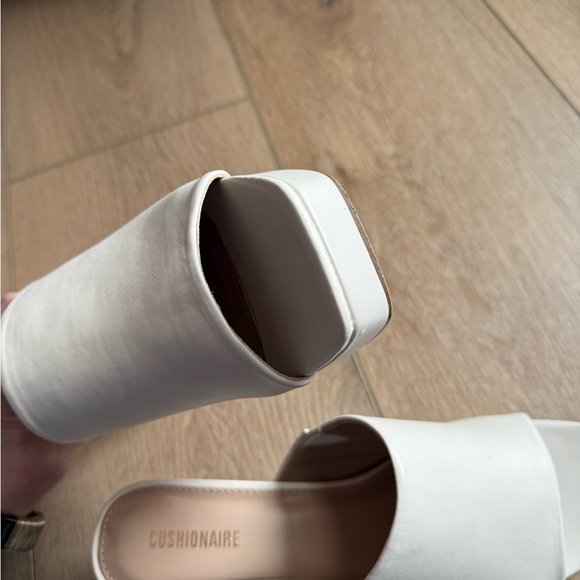 Cushionaire Women's Cream Mules - Picture 6 of 8